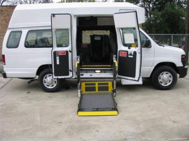full size wheelchair vans