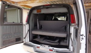 thumbs 2000 chevrolet express 65f19858931f9fe9f765ca85b3924a96b Comfort is Key with the Chevrolet Express Mobility Van